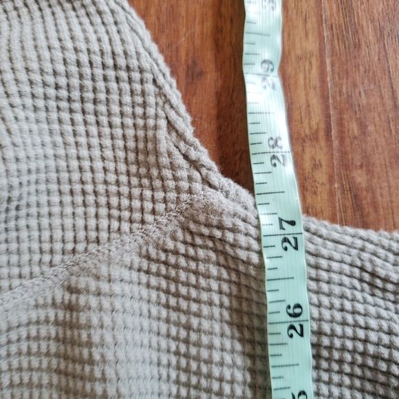 Offline by Aerie Size Large Light Green Thermal Shirt - Picture 6 of 8